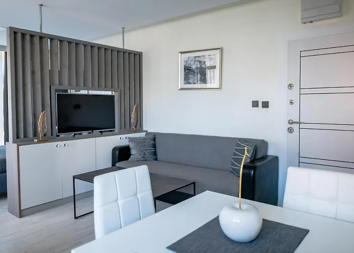 アパート Adiramar *