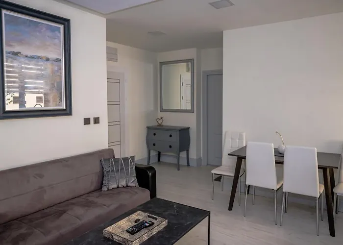 Adiramar アパート オブゾー