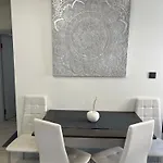 Apartamento Adirama Elegant Walk To The *