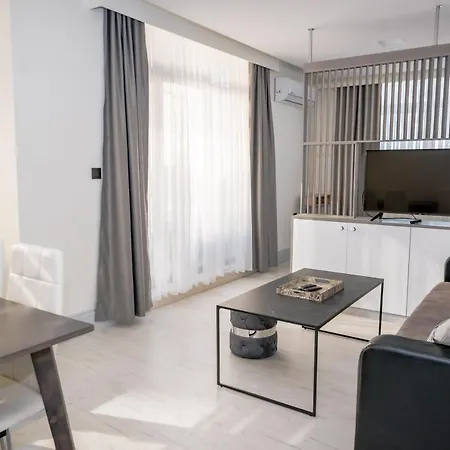 Apartamento Adirama Elegant Walk To The Obzor