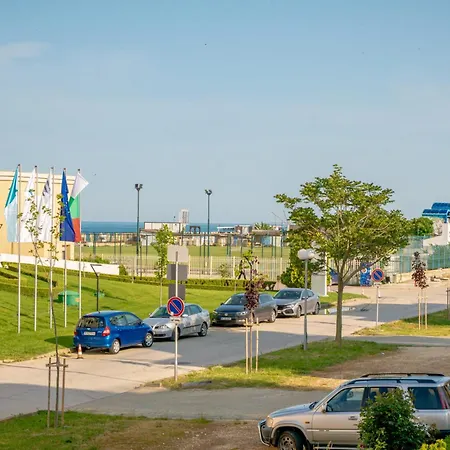 Adirama Elegant Walk To The Апартаменты Обзор